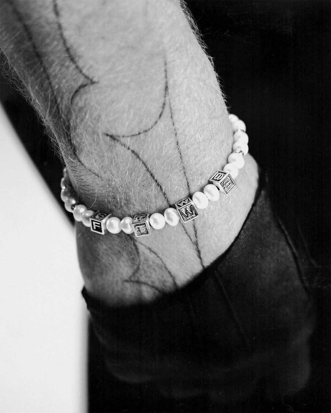BLOCK PEARL BRACELET – For Those Who Sin